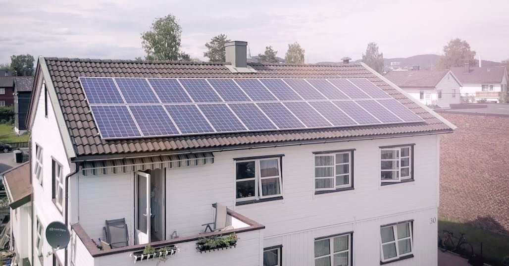 bolig med solceller på taket